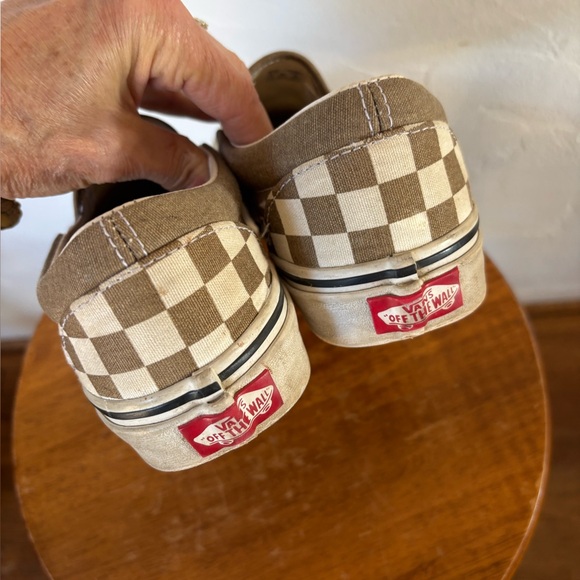 Vans - Picture 3 of 5